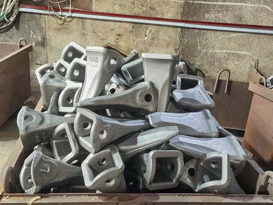 China Factory Supply Digger Spare Parts 18src Small Bucket Tooth for Esco Excavator with High Quality Control 