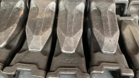 Manufacturer 19570RC Backhoe Excavator Digging Bucket Teeth and Adapters for Sale 