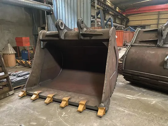 Factory Supply Director Komatu Excavator Buckets, Rock Buckets, Bucket Teeth and Adapter 